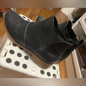 Rocket dog black booties
